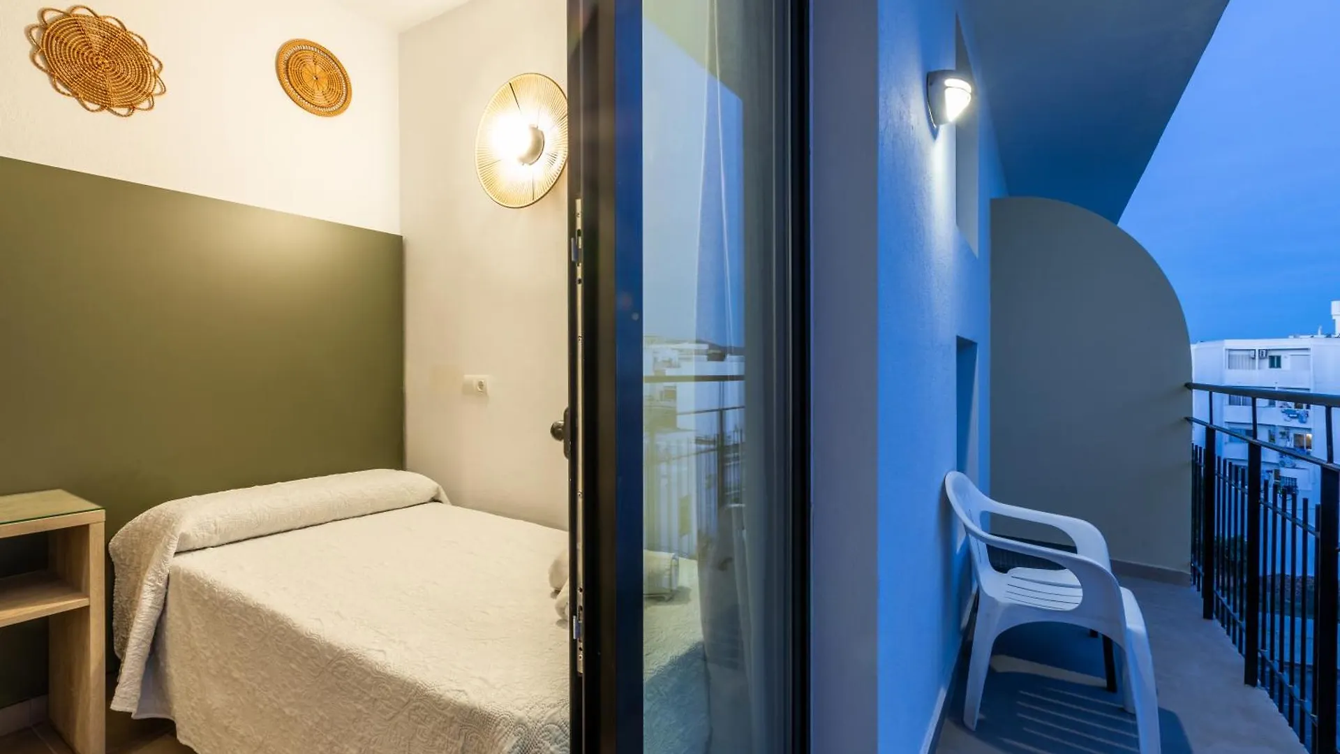 Hostal Alicante Sant Antoni de Portmany Spagna