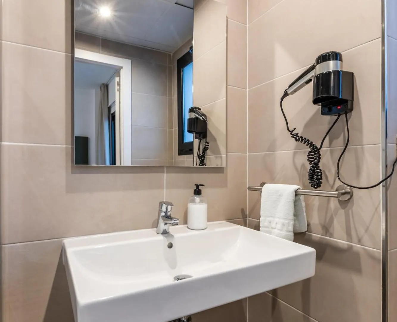 Hotel Hostal Alicante Sant Antoni de Portmany