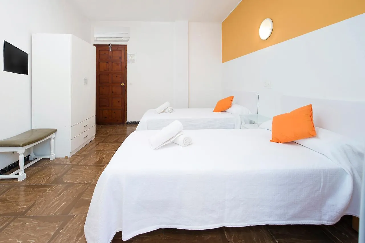 Hostal Alicante Sant Antoni de Portmany 0*,  Spagna